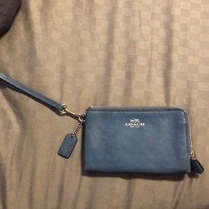 Blue Coach wristlet💙